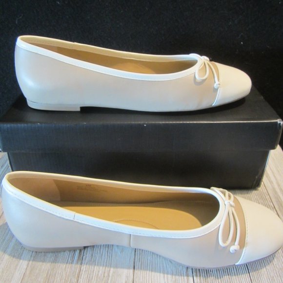 NEW - Blair - Ivory and Cream colored flats - Size 9M - Picture 3 of 6